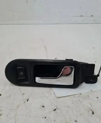 Volkswagen PASSAT B5 Loading door interior handle 