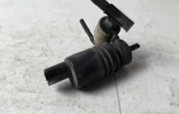Mercedes-Benz E W212 Windscreen/windshield washer pump 2048660221 40154C 3091387