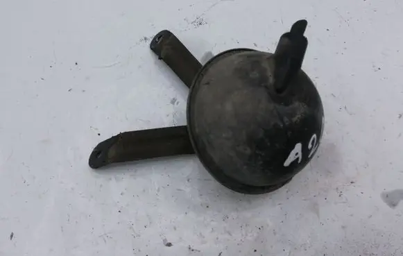 Volkswagen Touareg I Vacuum air tank 054129808