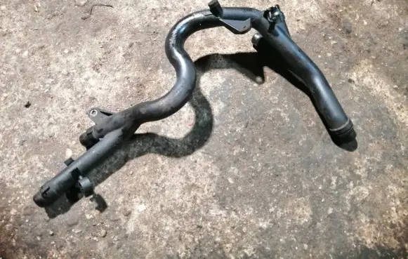 BMW 5 E60 E61 Engine coolant pipe/hose