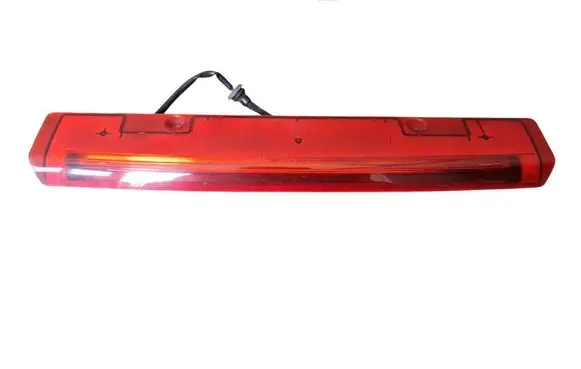 Mitsubishi Space Wagon Third/center stoplight 020123