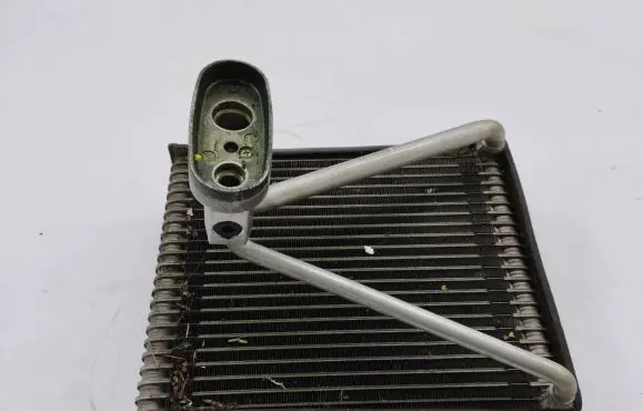 Air conditioning (A/C) radiator (interior)