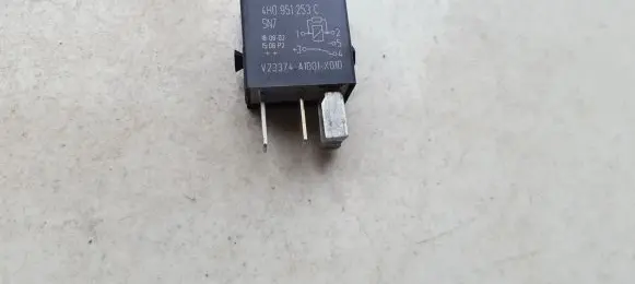 Skoda Karoq Other relay 4h0951253c v23374-a1001-x010
