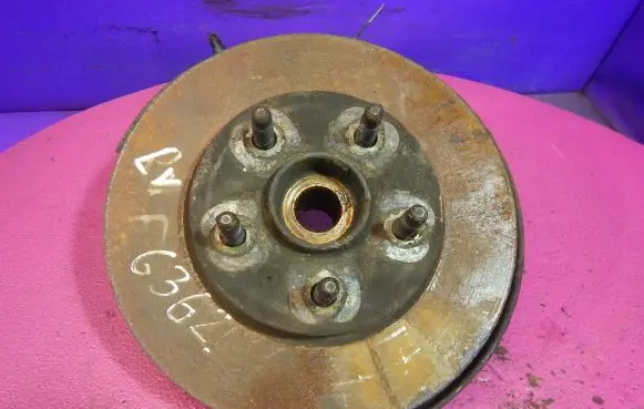 Opel Insignia A Front wheel hub spindle knuckle