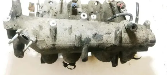 Nissan Almera N16 Intake manifold