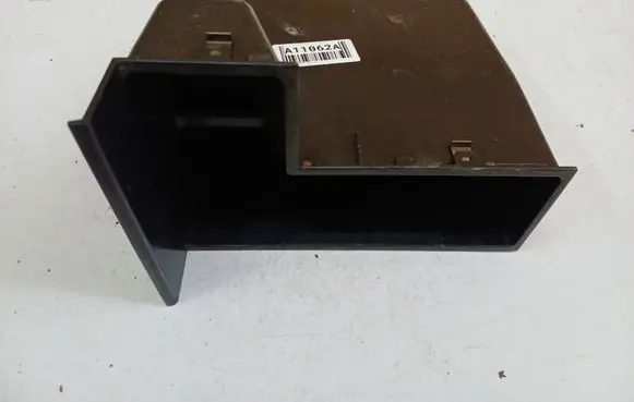 Volkswagen Touran I Glove box 1T0863071