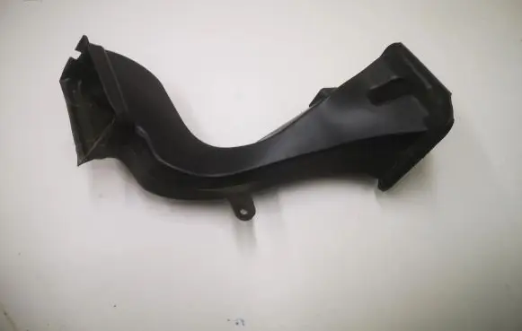 Volkswagen Multivan T5 Cabin air duct channel 7H1819668