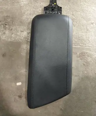 Alfa Romeo Giulia Armrest 156132369