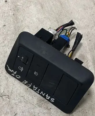 Hyundai Santa Fe Light switch 70331