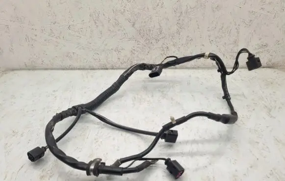 Volkswagen PASSAT B6 Positive cable (battery) 1J0973704 1J0973824