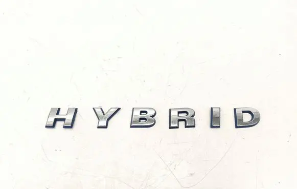 Volkswagen Jetta VI Fender model badge letters 