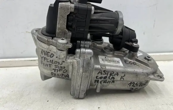 Opel Astra J EGR valve 55278868 701599040