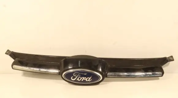 Ford Focus Front grill BM518A163G