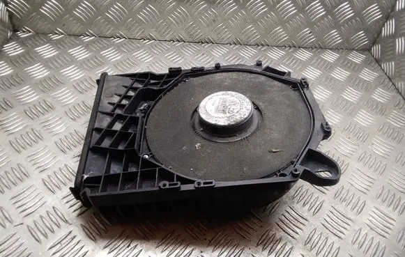 BMW 1 E81 E87 Subwoofer speaker 65139143986 9143986