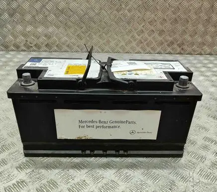 Mercedes-Benz S C217 Car battery A0009821808