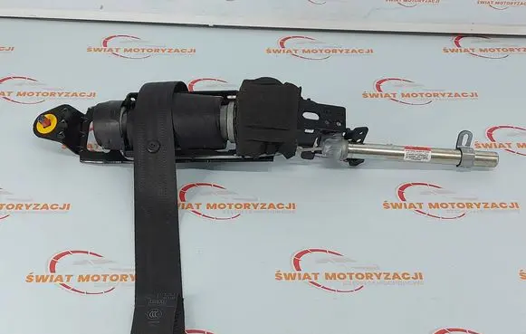 Volvo C30 Front seatbelt 31351417 624062000A