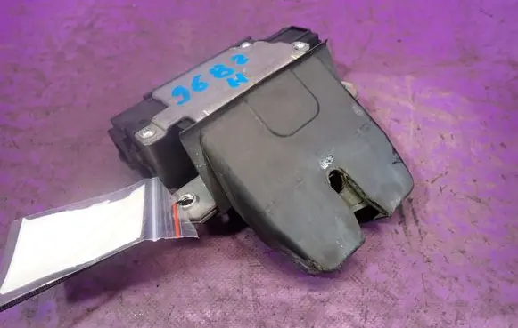 Ford Focus C-MAX Tailgate/trunk/boot lock/catch/latch 