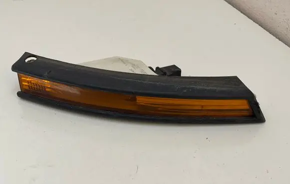 Volkswagen PASSAT B6 Front indicator light 3C0953042C 3C0807718