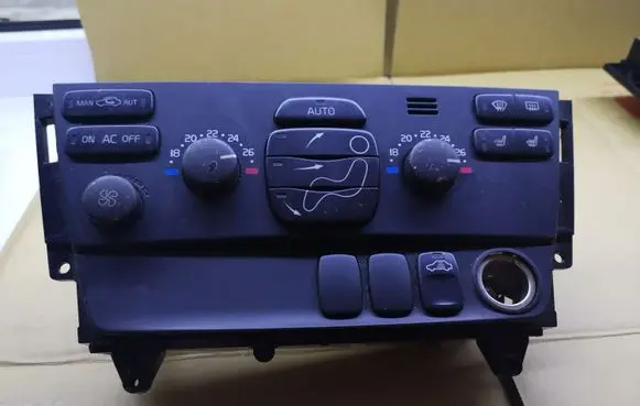 Volvo XC70 Climate control unit 30746022