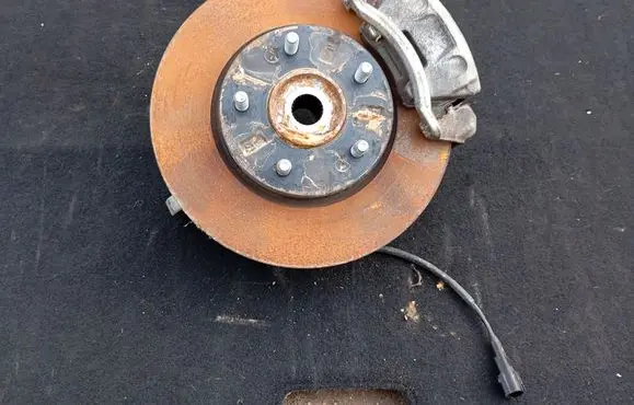 KIA Niro Front wheel hub