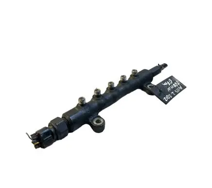 Toyota Avensis T270 Fuel main line pipe