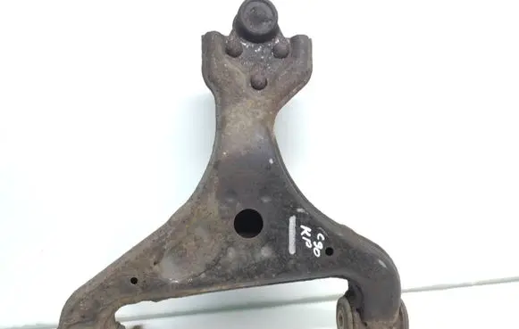 Mercedes-Benz Vito Viano W639 Front lower control arm/wishbone A6393300810