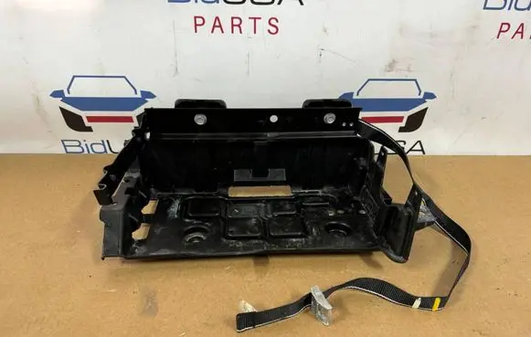 Dodge Challenger Battery tray 05112061a