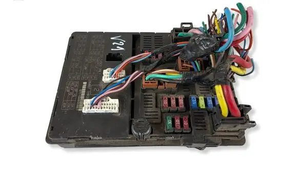 Nissan Micra C+C BSM Control unit 284B71HR3A