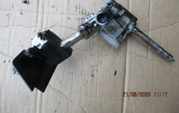 Volkswagen Golf IV Oil pump 026115153A