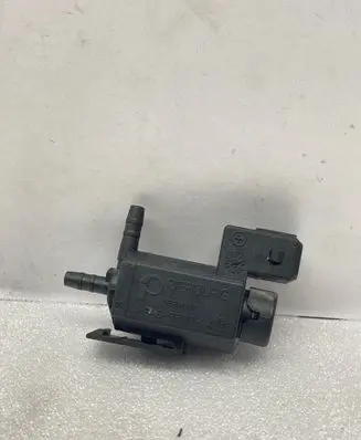 BMW 3 E46 Vacuum valve 72234100 03T169 1742712