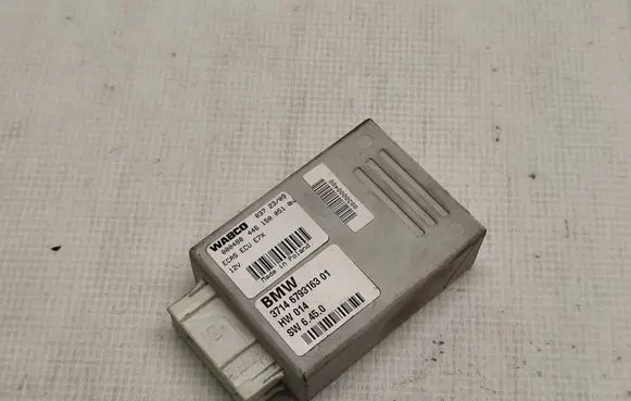 BMW X5 E70 Air suspension control unit module (rear) 6793163 37146793163 37146778966