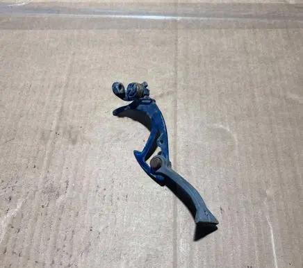 Mercedes-Benz S W126 Engine bonnet (hood) release handle