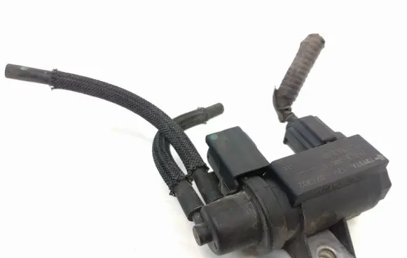 Toyota Avensis T250 Turbo solenoid valve 258190R011