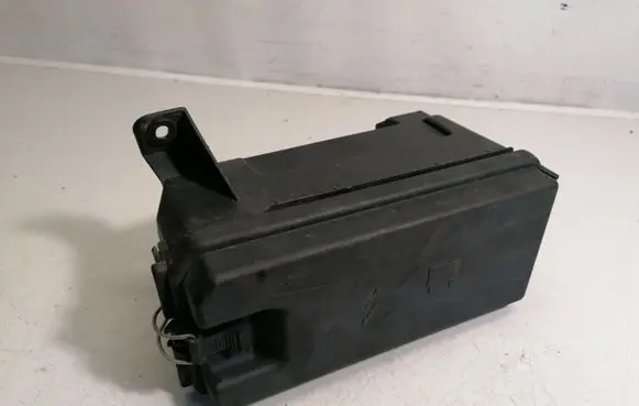 Mercedes-Benz ML W164 Fuse box set A1645400124