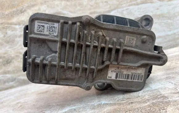 Maserati Levante Transfer box differential control unit 670038803 16270C0097