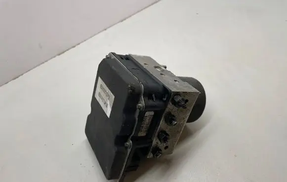 Audi A4 S4 B7 8E 8H ABS Pump 8E0910517D 8E0614517AK