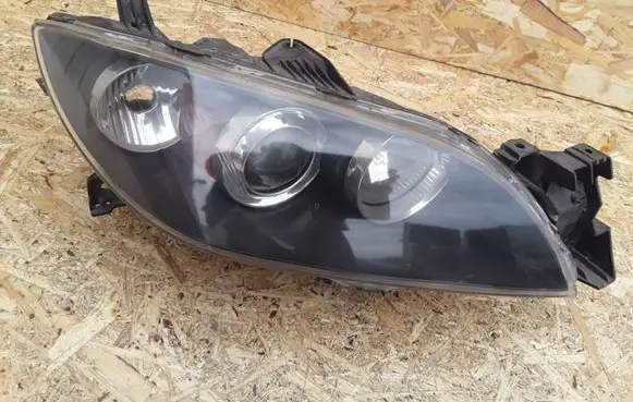 Mazda 3 II Headlight/headlamp STANLEYP2955