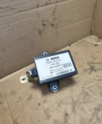 Mitsubishi Space Star Other control units/modules MR522677 2810500517 F005V00121