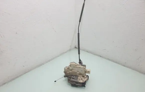Seat Altea XL Front door lock 1P1837016