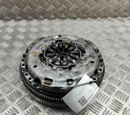 Skoda Karoq Clutch set kit 05E105266R 05E141015F