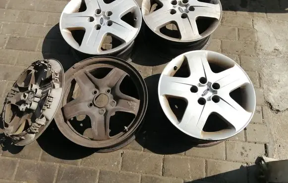 Ford Focus R16 steel rim 2160825 4M511000CD