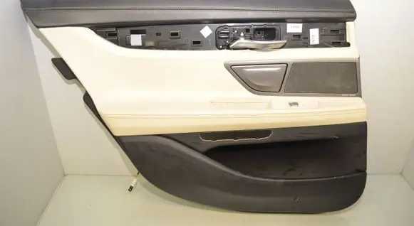 BMW 7 G11 G12 Rear door card panel trim