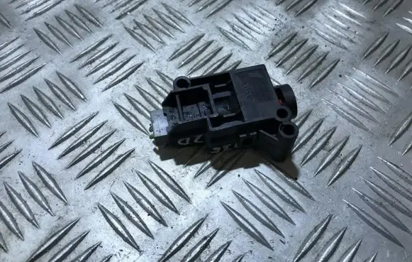 Ford Focus Fuel cut-off switch xw4t9341aa xw4t-9341-aa