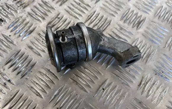 Audi A4 S4 B8 8K EGR valve