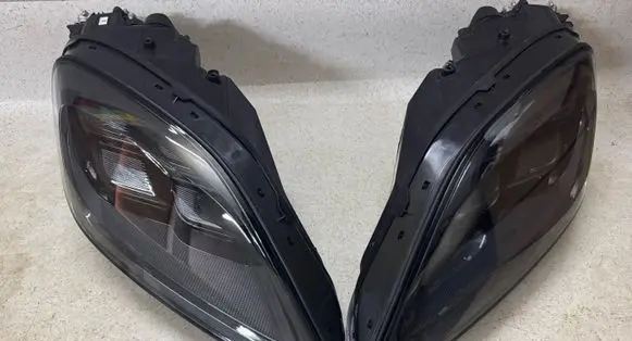 Porsche Cayenne (9Y0 9Y3) Headlights/headlamps set 9Y0941060T 9Y0941059T MDE130374A