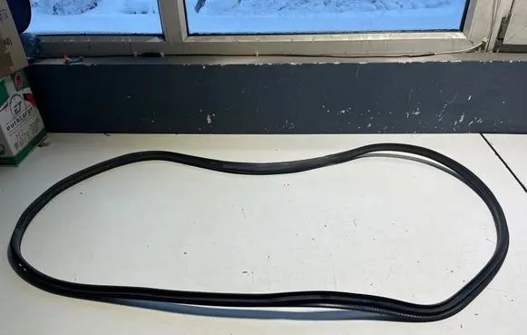 Mercedes-Benz B W246 W242 Front door rubber seal A2466920076