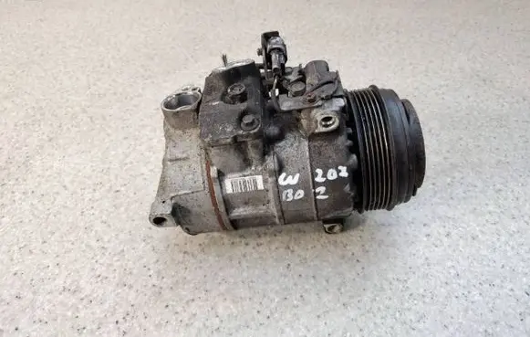 Mercedes-Benz E A207 Air conditioning (A/C) compressor (pump) 447280-7081