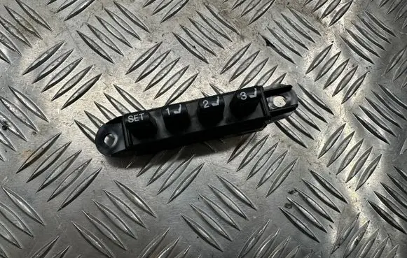 Lexus GS 300 350 430 450H Seat memory switch 15A911