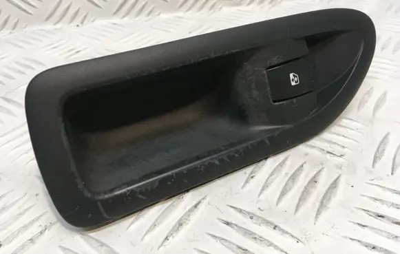 Renault Laguna II Electric window control switch 8200016013