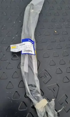 Volvo V70 Front wiper blade arm 8624266